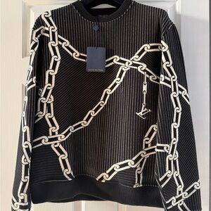 Louis Vuitton Black and Cream Chain Crewneck Sweater NWT!! 
Never worn.